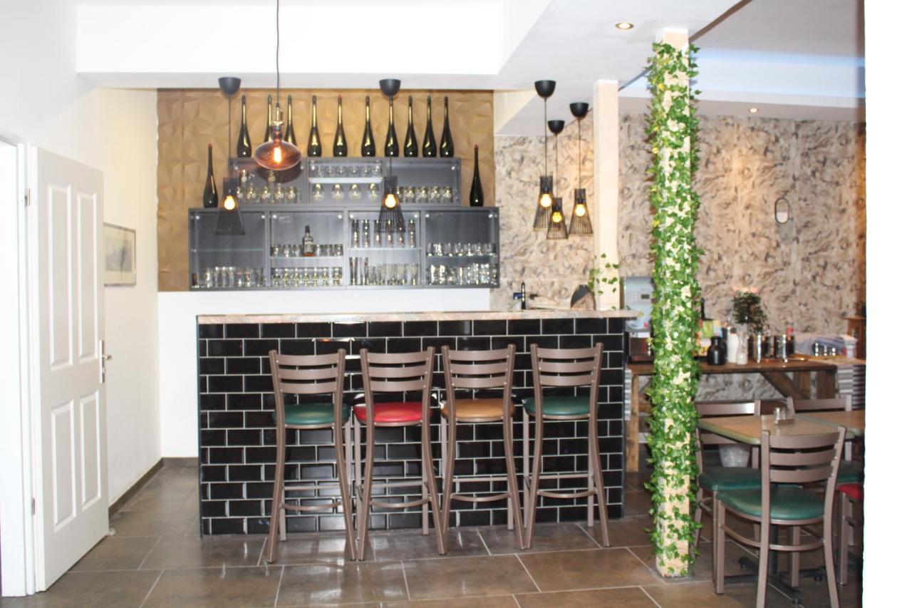 Hotel Maximo Pinneberg Εξωτερικό φωτογραφία