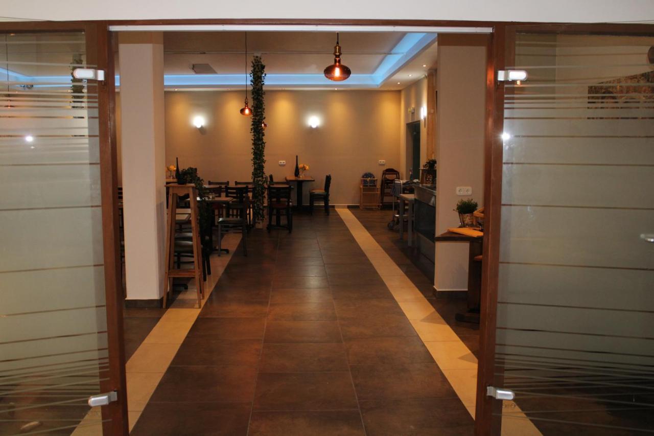 Hotel Maximo Pinneberg Εξωτερικό φωτογραφία
