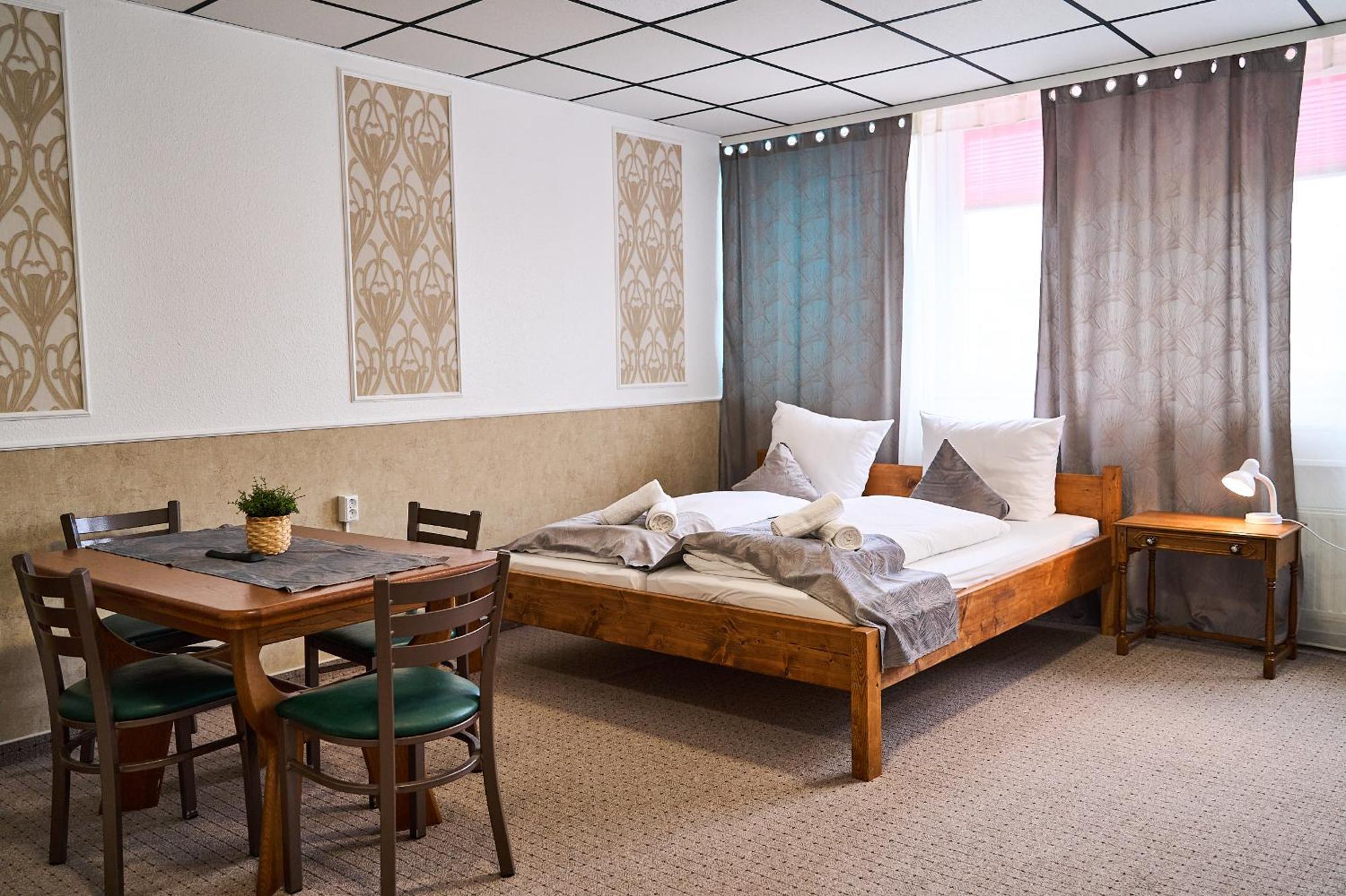 Hotel Maximo Pinneberg Εξωτερικό φωτογραφία