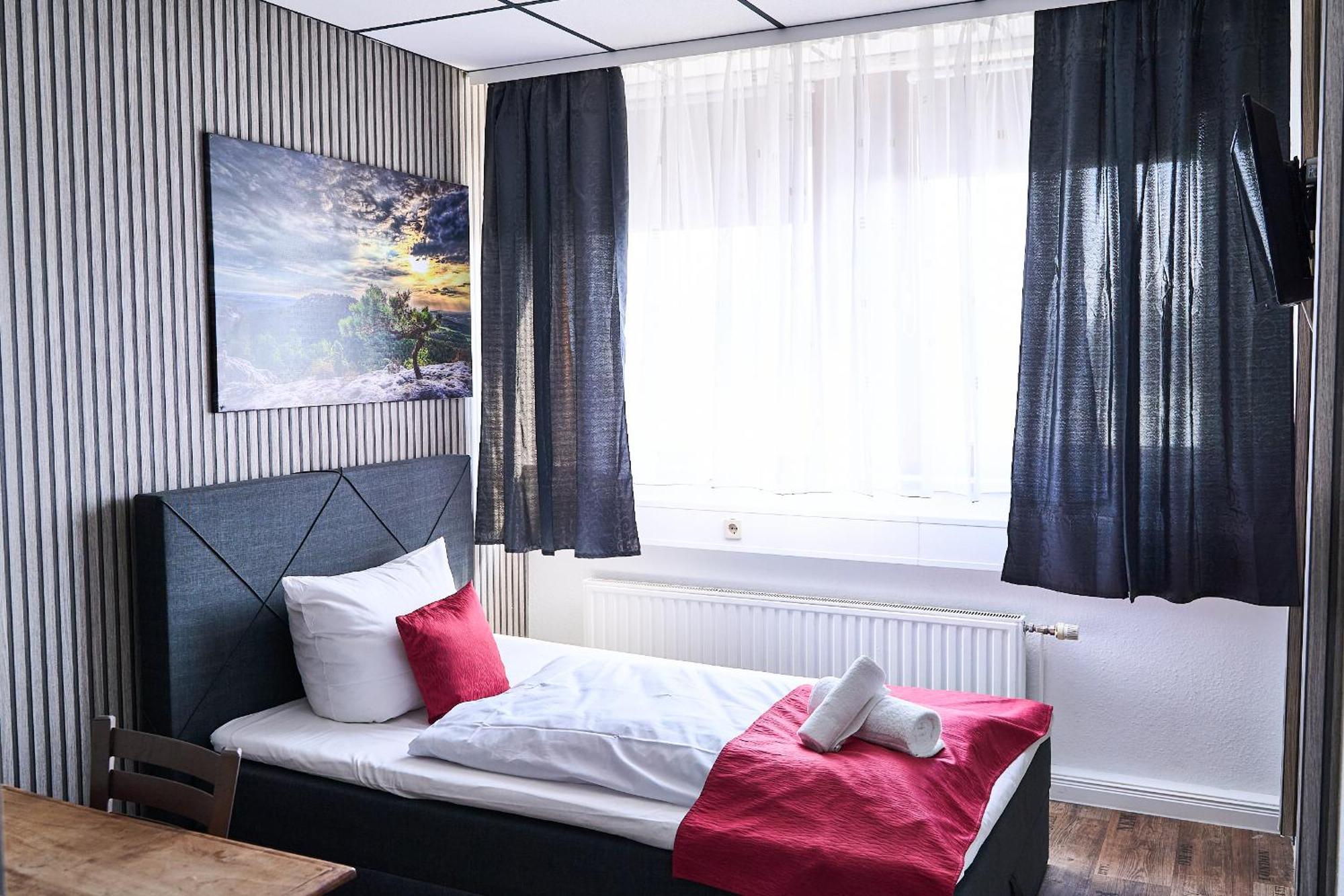 Hotel Maximo Pinneberg Εξωτερικό φωτογραφία