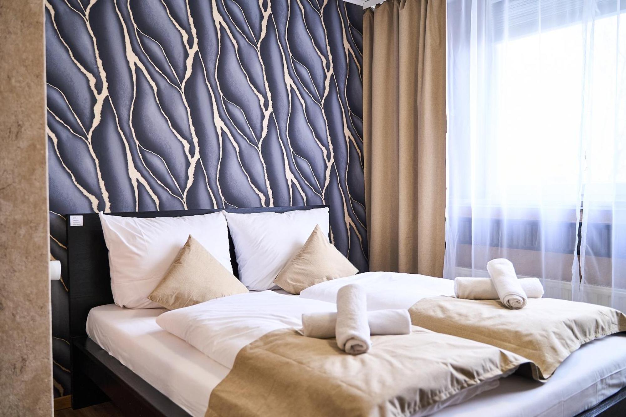 Hotel Maximo Pinneberg Εξωτερικό φωτογραφία