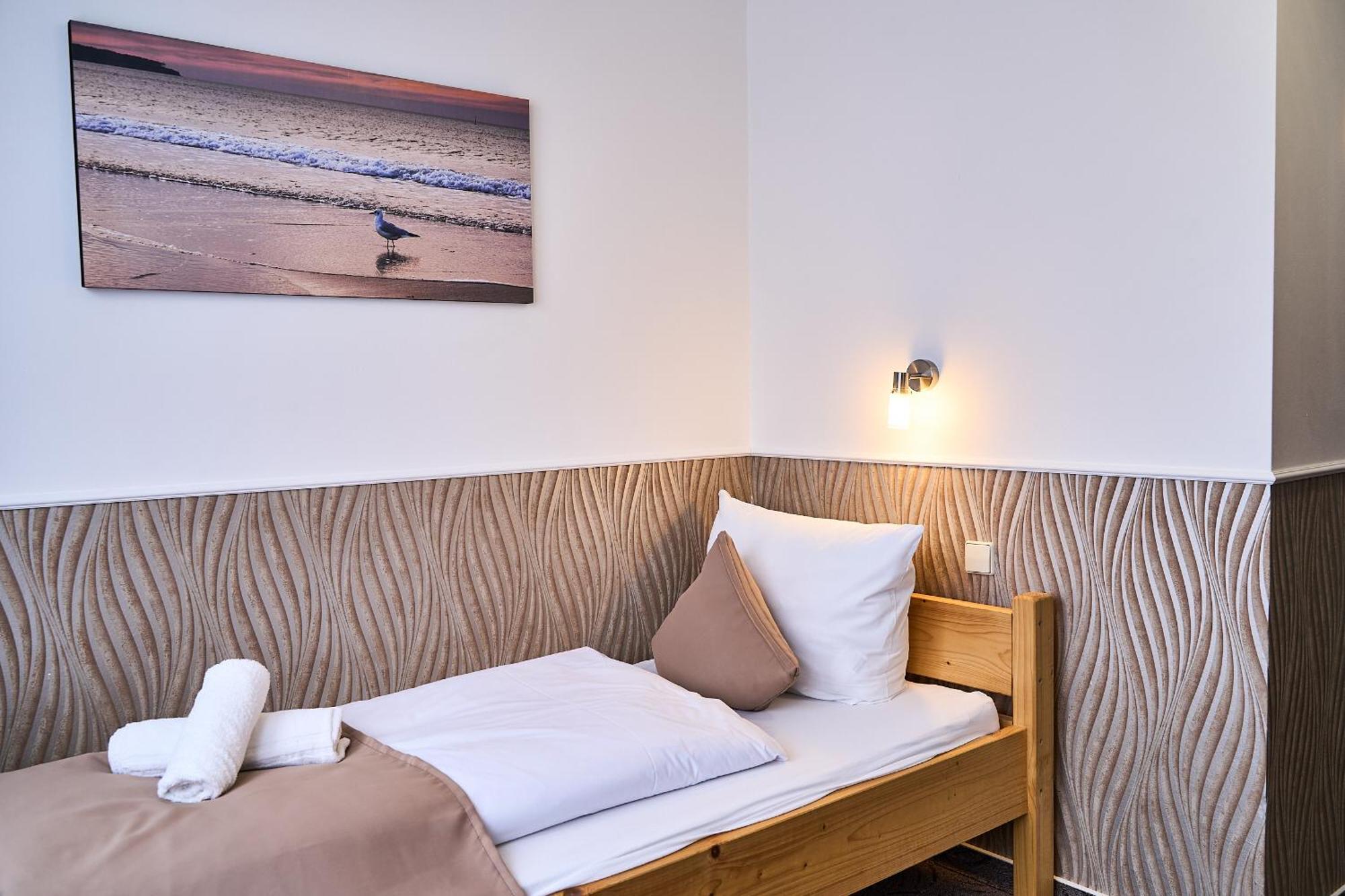 Hotel Maximo Pinneberg Εξωτερικό φωτογραφία