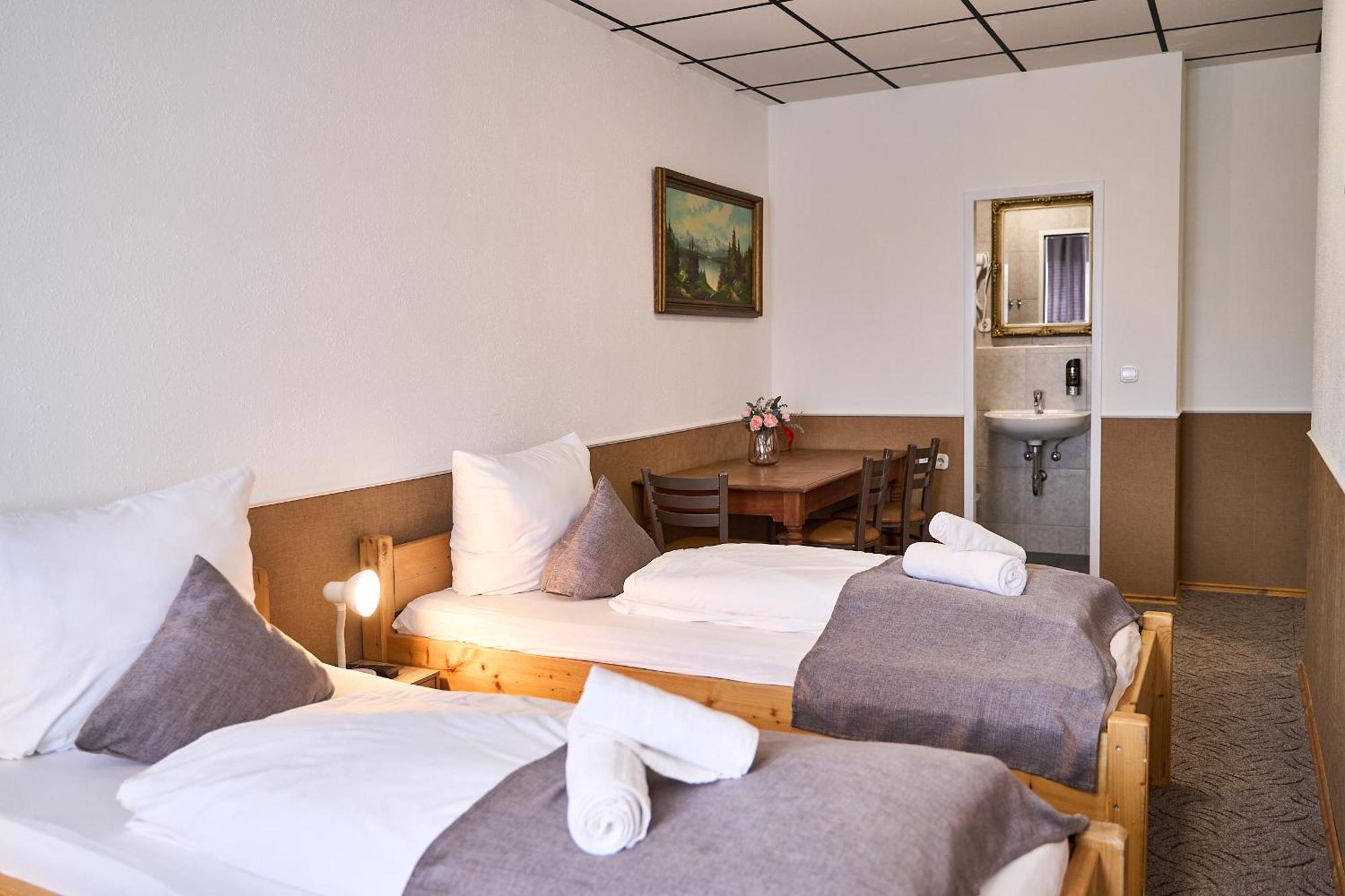 Hotel Maximo Pinneberg Εξωτερικό φωτογραφία
