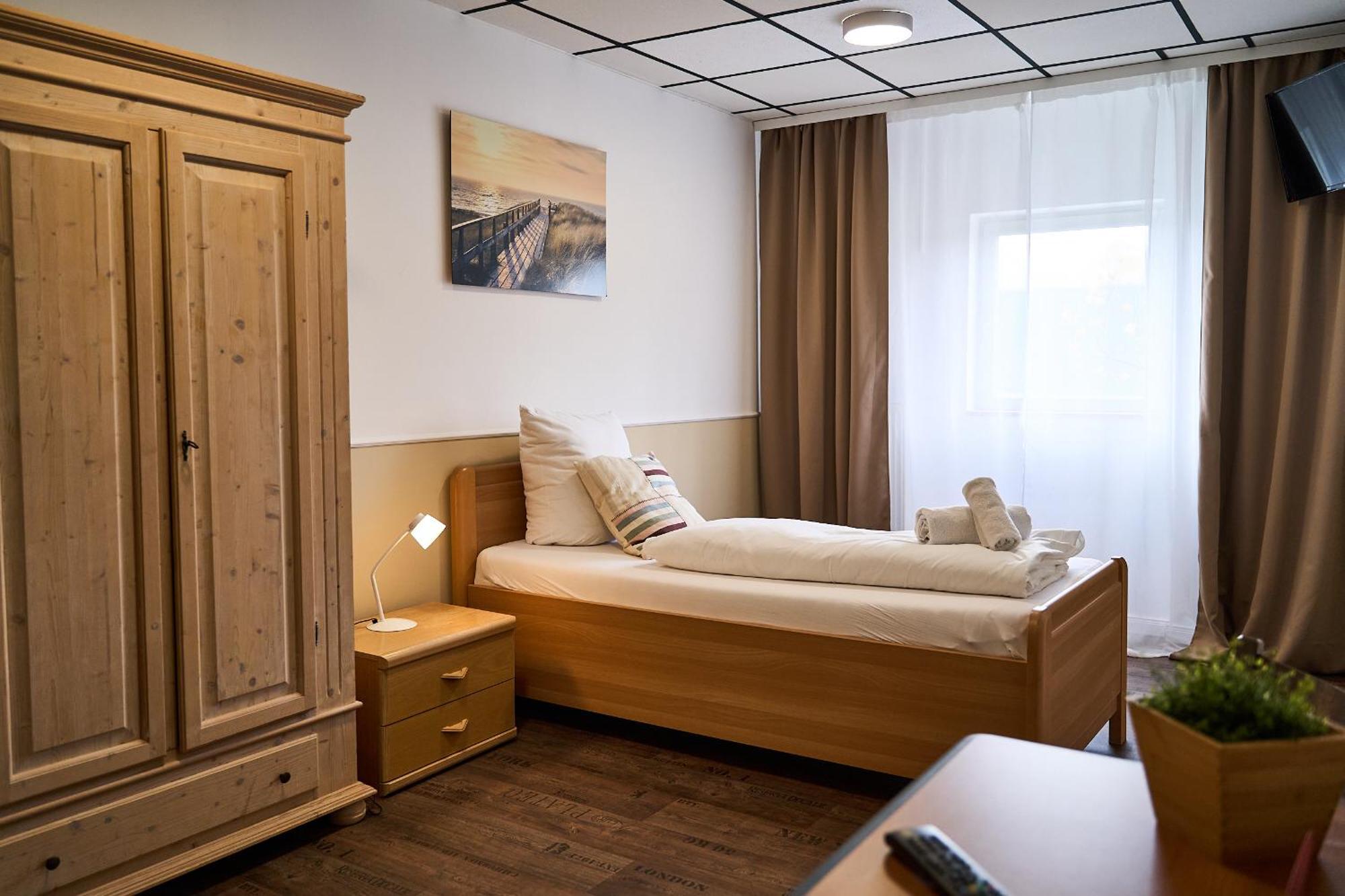 Hotel Maximo Pinneberg Εξωτερικό φωτογραφία